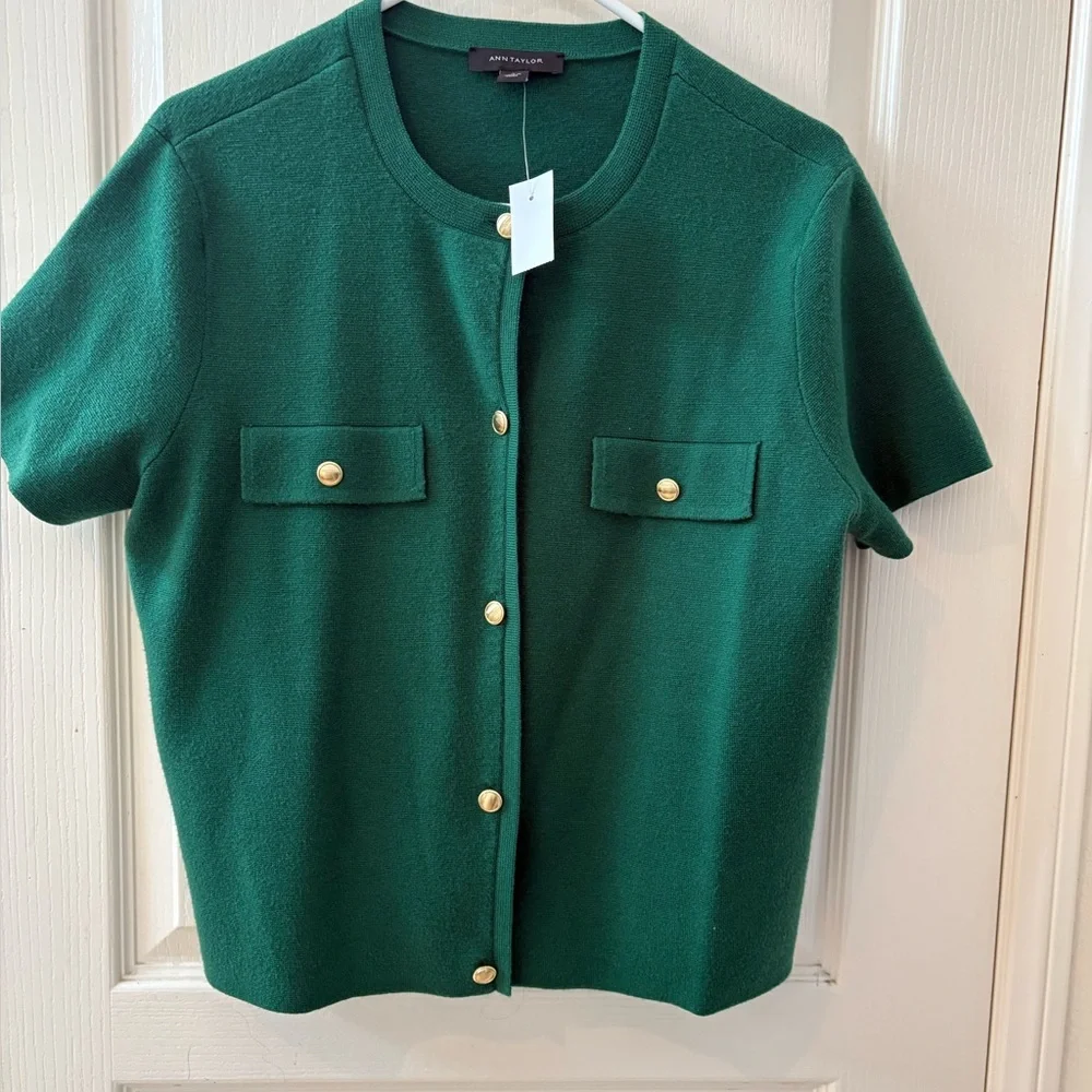 Ann Taylor Forest Green Button-Down Shirt - Picture 1 of 4